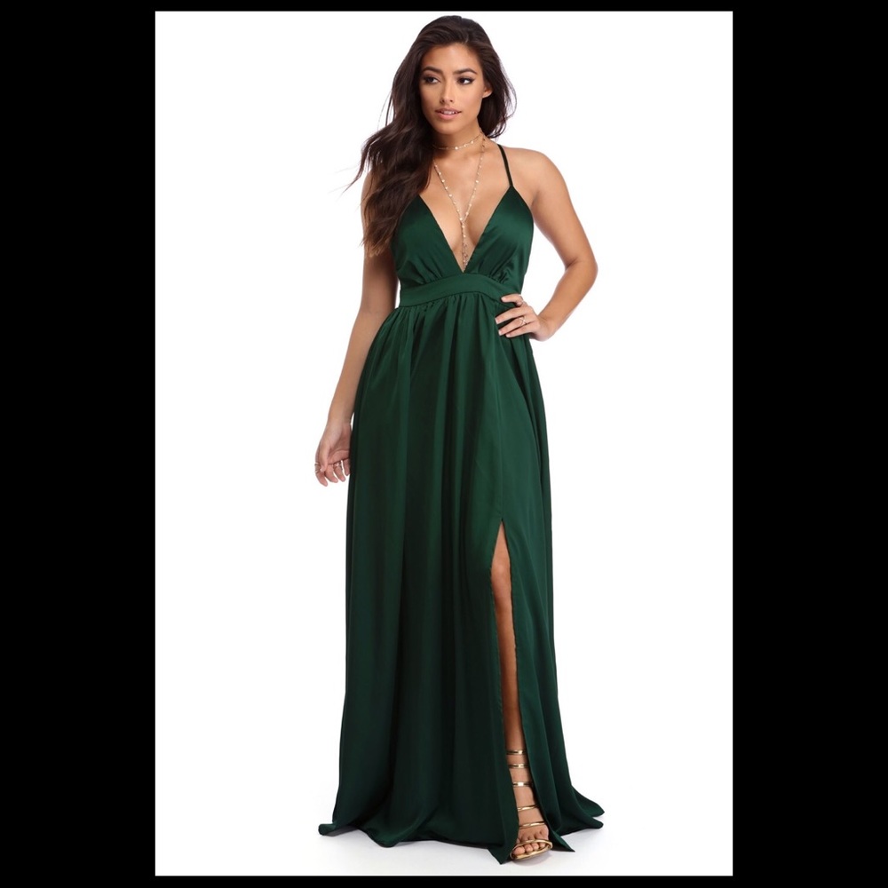 Emerald green prom dress